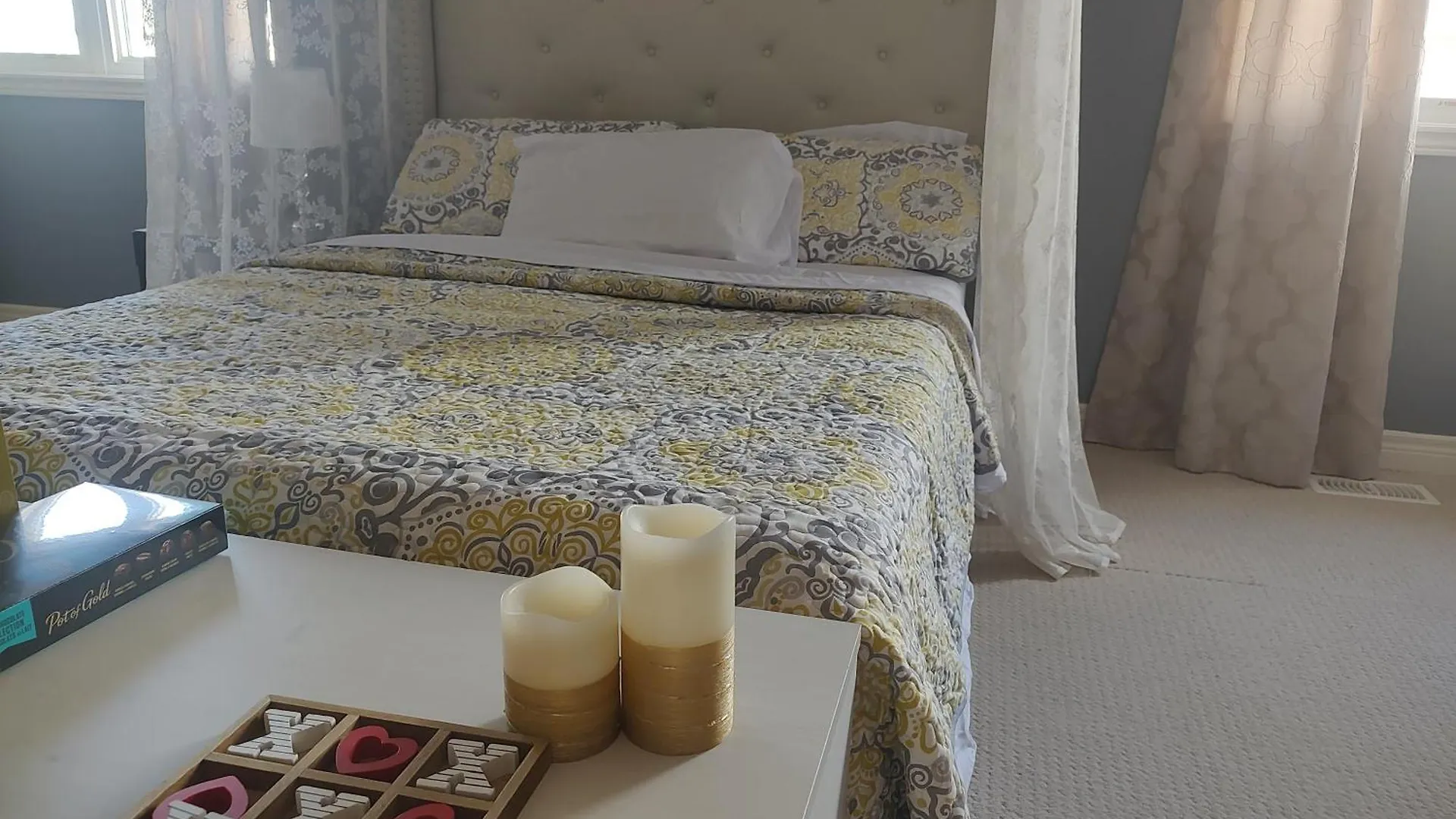 Homestay Executive Master Suite With Soaker Tub - Very Close To The Falls And Marineland Niagara Falls Canada